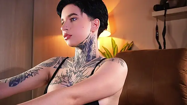 Snapshot of AliceShazaham_ chatting on July 2026 06:49:01 AM AliceShazaham online show from July 2026 06:49:01 AM