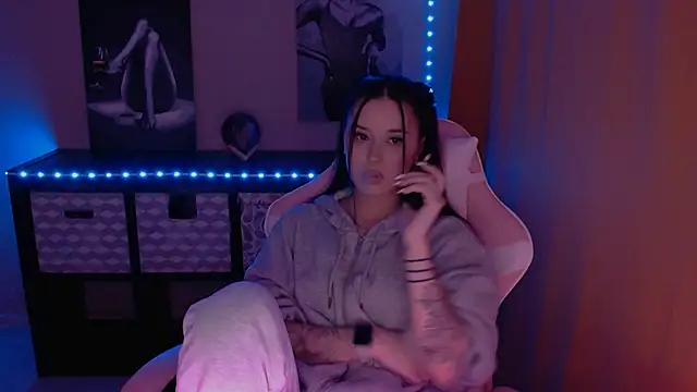 AlisaLink online show from March 2025 01:40:01 PM