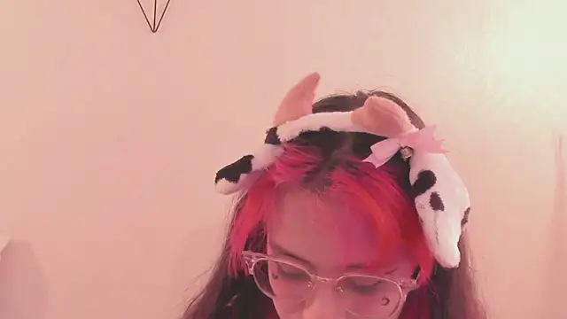 RedMeloddy online show from March 2025 10:19:02 PM