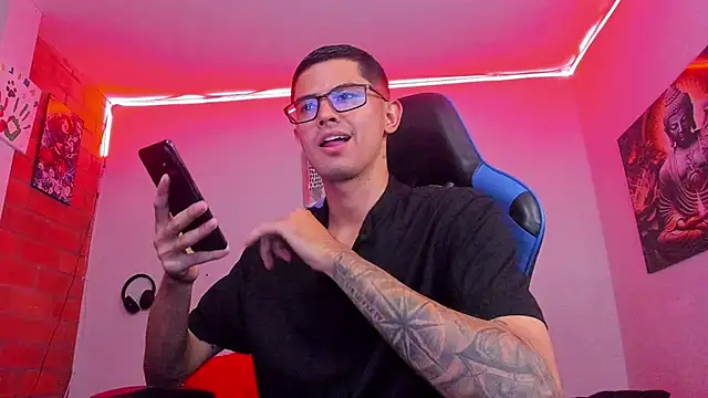 Snapshot of Ethan_Sai___ chatting on October 2025 02:23:02 AM Ethan Sai online show from October 2025 02:23:02 AM