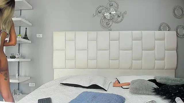 Snapshot of AlessaEcheverri chatting on January 2025 04:41:01 PM AlessaEcheverri online show from January 2025 04:41:01 PM