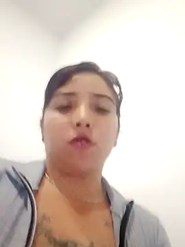 Cloe2520 online show from December 2024 01:25:01 AM