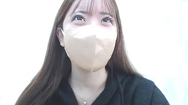 LOVE MOMO LOVE online show from December 2024 11:33:01 AM