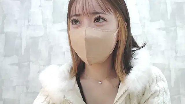 LOVE MOMO LOVE online show from January 2025 11:12:02 AM