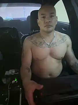 Snapshot of EatMyCake831 chatting on January 2025 07:42:01 PM EatMyCake831 online show from January 2025 07:42:01 PM