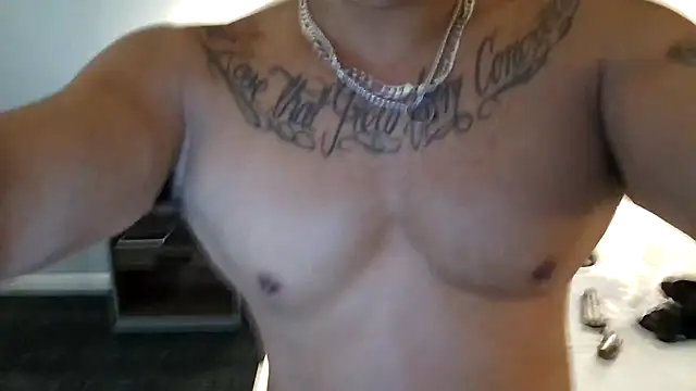 Snapshot of EatMyCake831 chatting on February 2025 09:14:02 PM EatMyCake831 online show from February 2025 09:14:02 PM