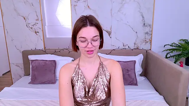 Snapshot of DanaLoved chatting on December 2024 10:00:01 PM DanaLoved online show from December 2024 10:00:01 PM