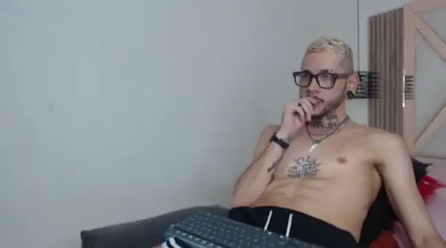 MurdockH online show from March 2025 05:54:01 AM