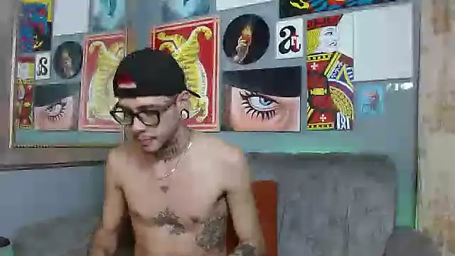 MurdockH online show from September 2025 04:14:02 AM