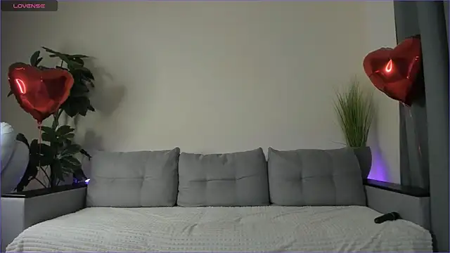 NicoleLuv online show from February 2025 04:11:02 PM