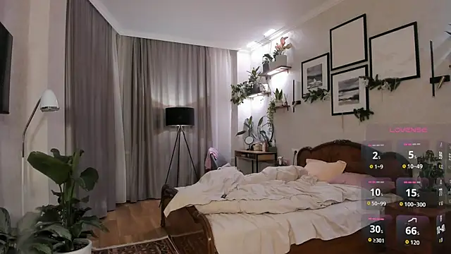 NicoleLuv online show from January 2026 04:23:02 PM