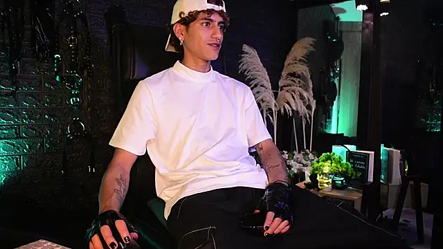 DemonKush-- online show from October 2025 08:54:02 PM