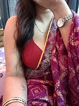 Snapshot of kaamuk_shweta chatting on April 2026 06:06:01 AM kaamuk shweta online show from April 2026 06:06:01 AM