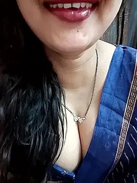 Snapshot of kaamuk_shweta chatting on May 2026 05:35:01 AM kaamuk shweta online show from May 2026 05:35:01 AM