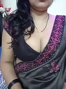 Snapshot of kaamuk_shweta chatting on May 2026 05:21:02 PM kaamuk shweta online show from May 2026 05:21:02 PM