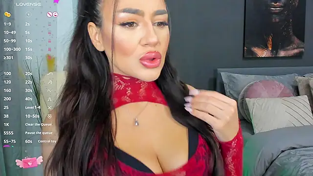 Snapshot of Sonia__Rey chatting on January 2025 10:15:02 PM Sonia Rey online show from January 2025 10:15:02 PM