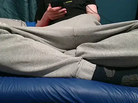 krissraw online show from November 2025 03:56:01 AM