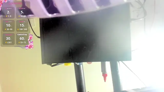 Oriana braom online show from October 2025 07:23:01 PM