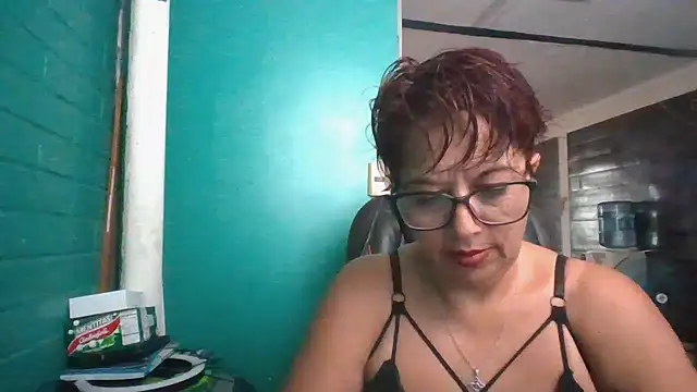 TRISH MILF online show from December 2024 06:26:02 PM