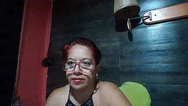 TRISH MILF online show from February 2025 09:08:01 AM