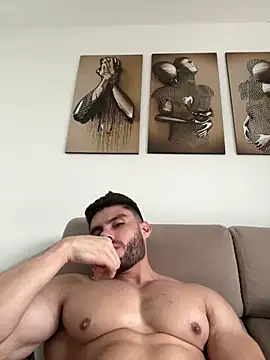 garageboy94 online show from December 2024 11:49:02 AM