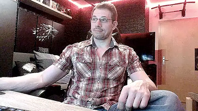 Snapshot of dreamwallker21 chatting on April 2026 06:55:01 PM dreamwallker21 online show from April 2026 06:55:01 PM