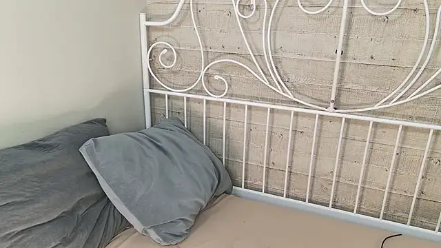 GiselleParton online show from December 2024 02:21:01 PM