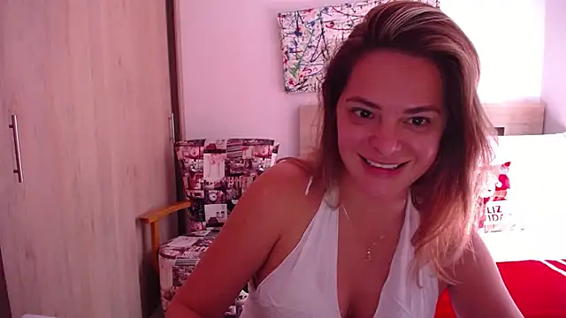 Snapshot of ParisW chatting on December 2024 04:36:01 PM ParisW online show from December 2024 04:36:01 PM