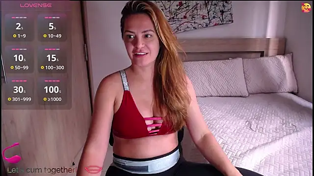 ParisW online show from December 2025 09:45:01 PM