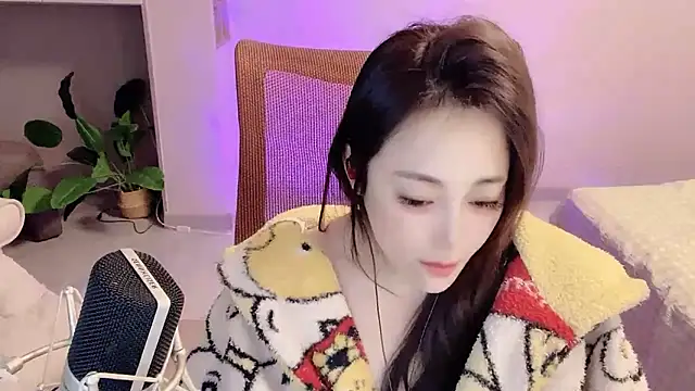 Daisy-77 online show from December 2025 06:16:01 PM