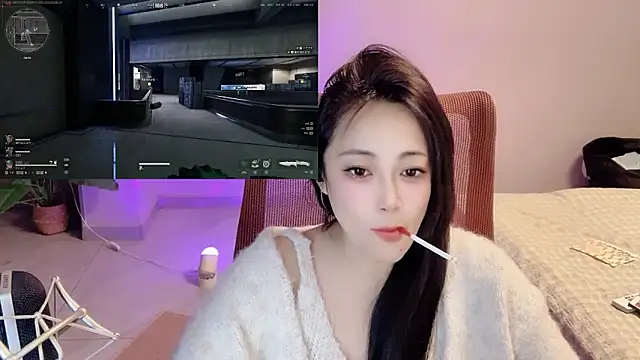 Snapshot of Daisy-77 chatting on May 2026 01:05:02 PM Daisy-77 online show from May 2026 01:05:02 PM