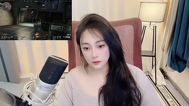Snapshot of Daisy-77 chatting on June 2026 01:43:02 PM Daisy-77 online show from June 2026 01:43:02 PM