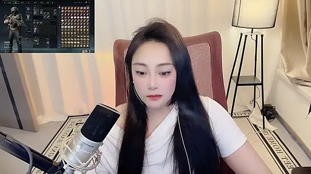 Snapshot of Daisy-77 chatting on June 2026 01:10:01 PM Daisy-77 online show from June 2026 01:10:01 PM