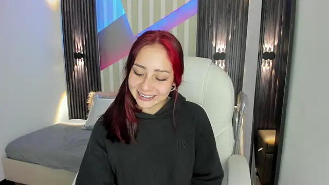 emily layton online show from October 2025 01:56:02 PM