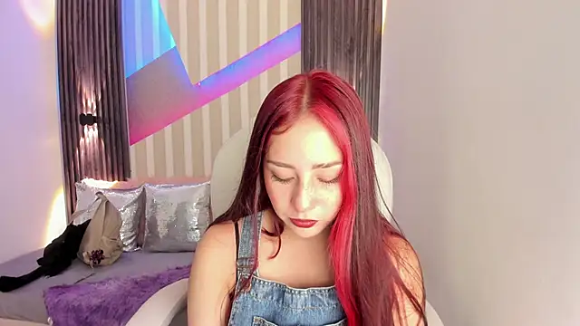 emily layton online show from November 2025 02:38:01 PM