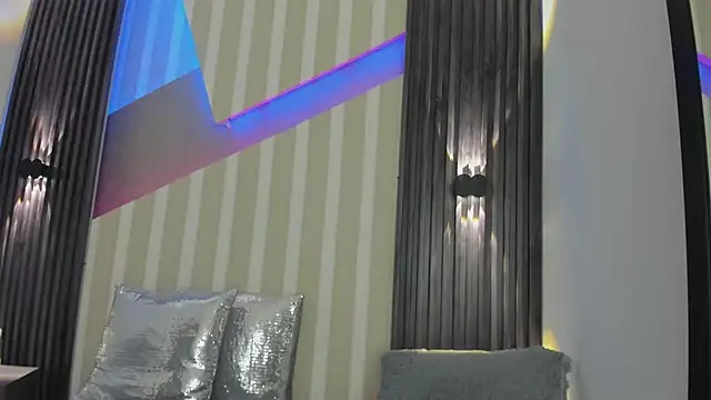 Snapshot of emily_layton chatting on February 2026 09:47:01 AM emily layton online show from February 2026 09:47:01 AM