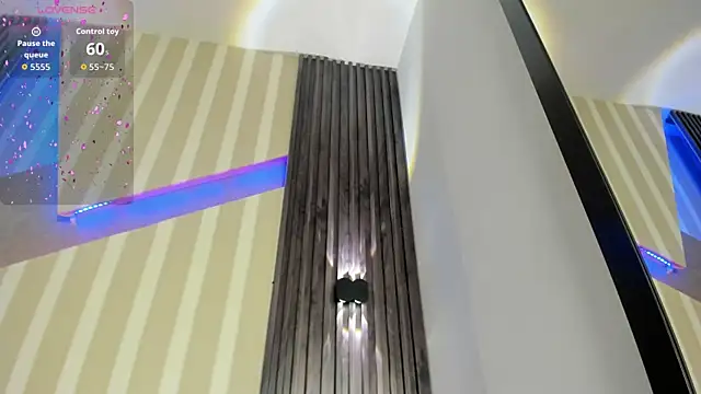 Snapshot of emily_layton chatting on February 2026 04:27:02 AM emily layton online show from February 2026 04:27:02 AM