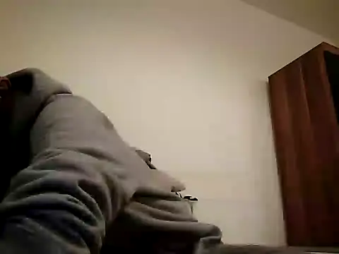 Yasha3465 online show from December 2024 04:28:01 PM