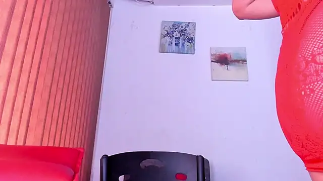 alondrabigtits online show from April 2026 12:01:01 PM