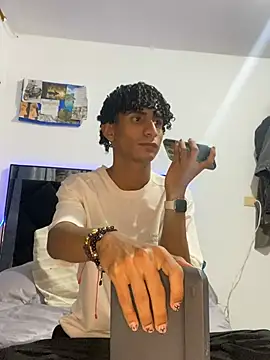 derreck models online show from February 2026 03:12:01 AM