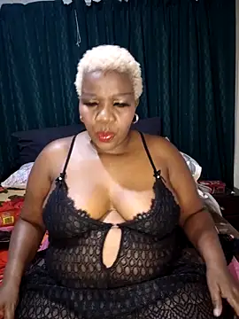 Snapshot of dirasweetlipsxx chatting on June 2026 04:27:02 PM dirasweetlipsxx online show from June 2026 04:27:02 PM