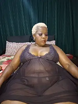 Snapshot of dirasweetlipsxx chatting on July 2026 07:27:02 PM dirasweetlipsxx online show from July 2026 07:27:02 PM
