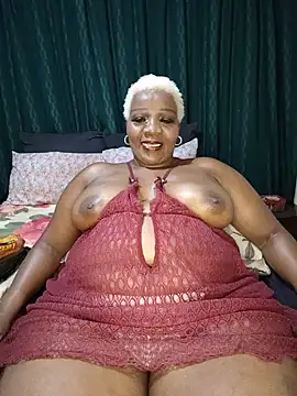 Snapshot of dirasweetlipsxx chatting on July 2026 08:30:01 PM dirasweetlipsxx online show from July 2026 08:30:01 PM