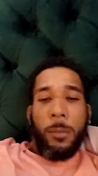 Snapshot of elbabby24 chatting on December 2024 05:10:01 PM elbabby24 online show from December 2024 05:10:01 PM