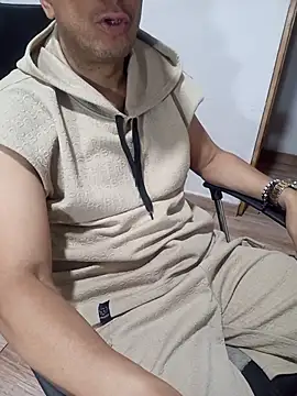 latinmartin73 online show from February 2026 12:20:01 AM