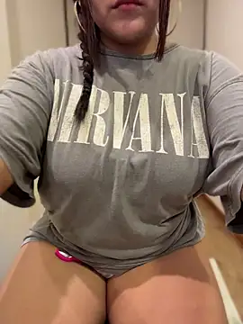 Snapshot of kittyfresita chatting on July 2026 01:30:02 AM kittyfresita online show from July 2026 01:30:02 AM