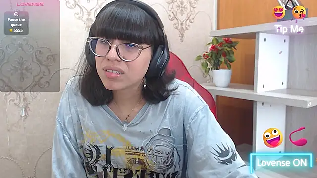 Snapshot of Nataly_Cloud chatting on December 2024 12:23:01 PM Nataly Cloud online show from December 2024 12:23:01 PM