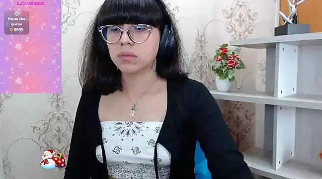 Snapshot of Nataly_Cloud chatting on December 2024 12:05:01 PM Nataly Cloud online show from December 2024 12:05:01 PM