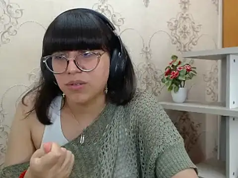 Snapshot of Nataly_Cloud chatting on January 2025 04:21:02 PM Nataly Cloud online show from January 2025 04:21:02 PM