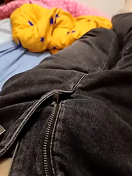 huzi518 online show from April 2026 05:39:01 PM